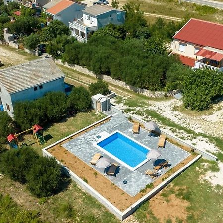 Family Friendly Apartments With A Swimming Pool Rtina - Stosici, Zadar - 21450 Zewnętrze zdjęcie